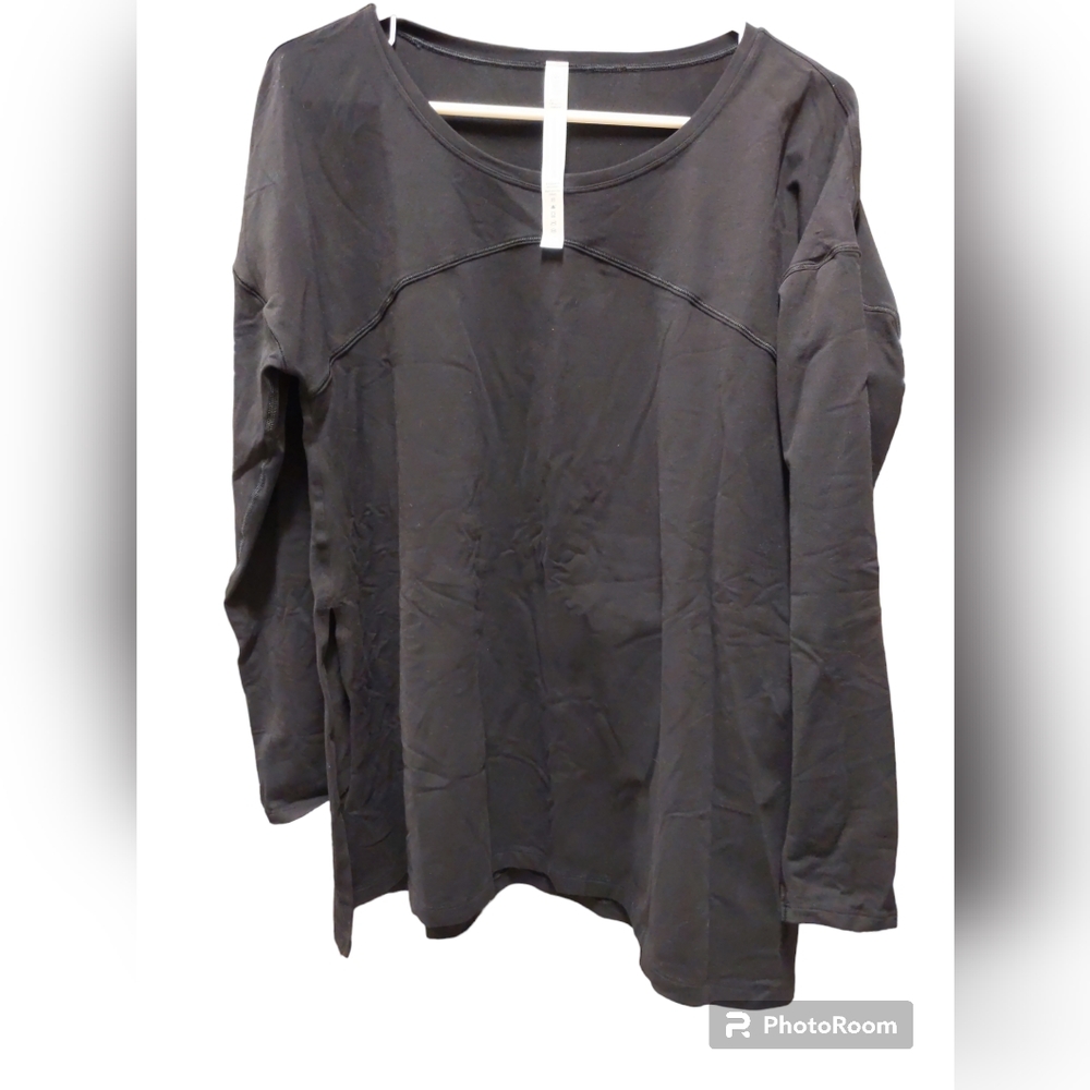 Lululemon long sleeve black top nwt